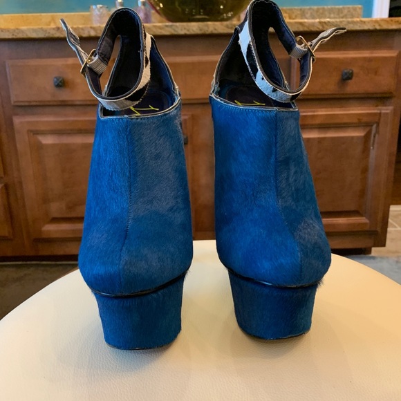 Wynne - by London Trash - Picture 1 of 4